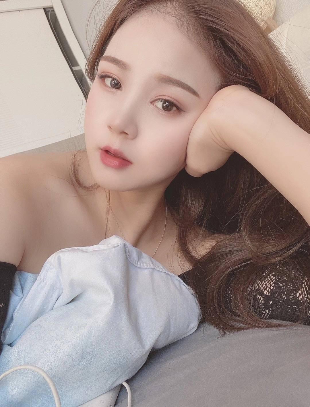 验证超高颜值气质绝佳城市小白领,长相甜美高挑大长腿